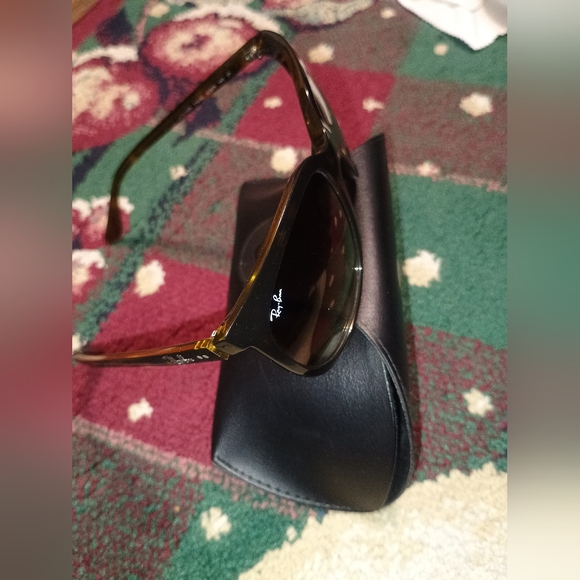 Ray-Bay Cateye Sunglasses RB4126 main image 9
